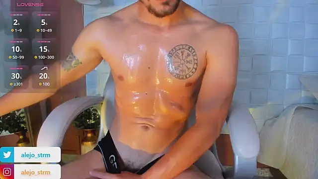 Snapshot of AlejandroStormm chatting on March 18, 2025, 11:31 pm AlejandroStormm online show from March 18, 2025, 11:31 pm