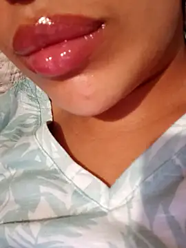 Sexlove1xo online show from October 15, 2025, 3:31 pm