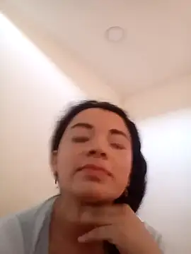 Snapshot of saritaorrego chatting on March 12, 2025, 6:53 pm saritaorrego online show from March 12, 2025, 6:53 pm