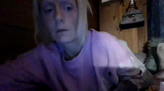 beautifulmee23 online show from February 23, 2025, 9:55 am