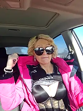 beautifulmee23 online show from February 20, 2025, 5:09 pm