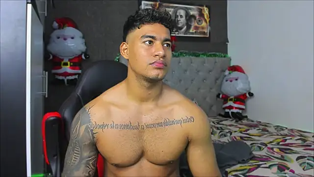 luigi hot  online show from December 17, 2025, 5:51 pm