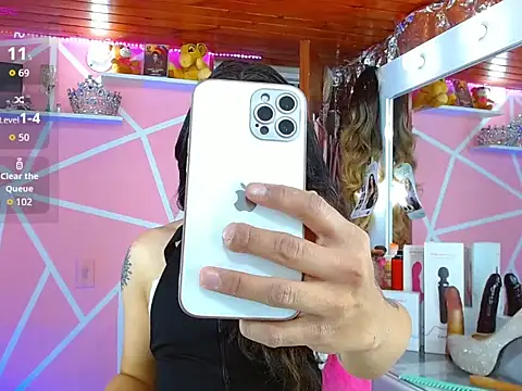 crsthinasweet online show from September 13, 2025, 6:30 pm