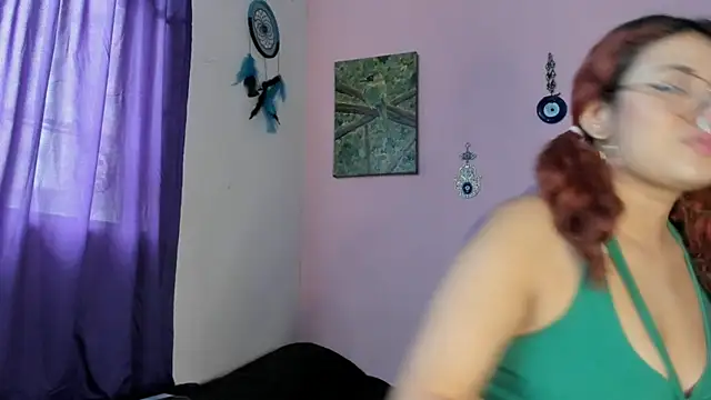 Maddy Jhonsson online show from March 31, 2026, 9:28 pm