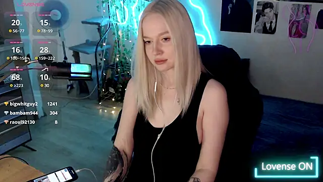 Snapshot of lissallor_ chatting on March 20, 2025, 10:07 pm lissallor online show from March 20, 2025, 10:07 pm
