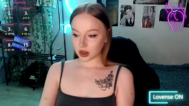 Snapshot of lissallor_ chatting on February 20, 2025, 11:32 pm lissallor online show from February 20, 2025, 11:32 pm