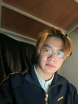 Snapshot of Anson0722 chatting on October 25, 2025, 3:01 pm Anson0722 online show from October 25, 2025, 3:01 pm