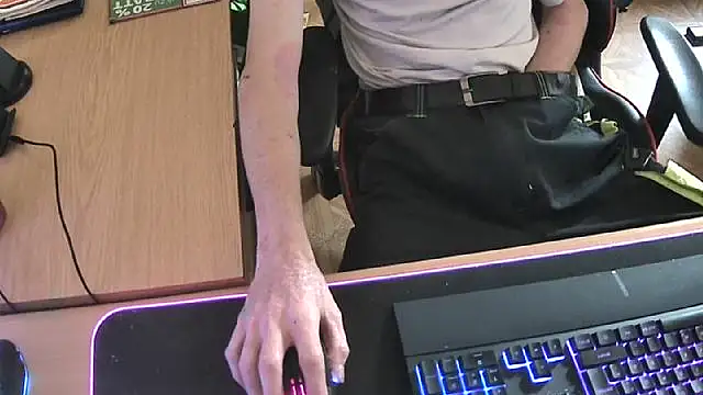 DerGeileLoveboy online show from September 22, 2025, 1:39 pm