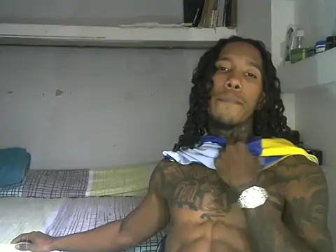 Snapshot of LaurentBrown chatting on October 29, 2025, 6:07 pm LaurentBrown online show from October 29, 2025, 6:07 pm