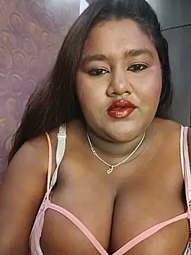 horny diana online show from July 17, 2026, 5:21 pm