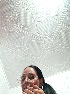 Ramona870 online show from October 27, 2025, 5:58 pm