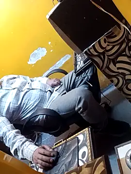 longsexji online show from March 9, 2025, 11:36 am