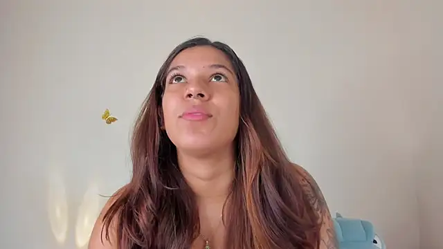 violett 24  online show from November 11, 2025, 2:06 am