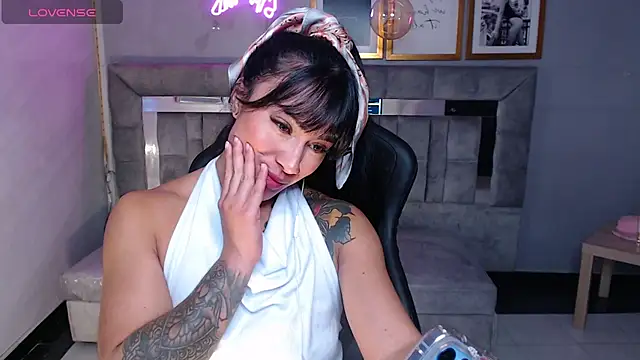 Isabella Collen v online show from October 15, 2025, 1:08 pm