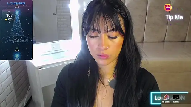 Isabella Collen v online show from December 22, 2025, 1:11 pm