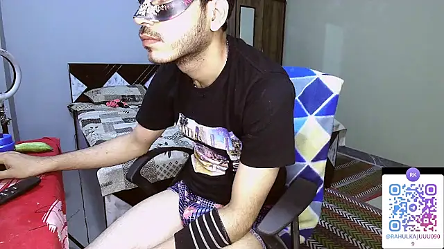 rahulkajuuu0909 online show from April 3, 2026, 4:57 pm