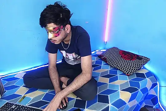 rahulkajuuu0909 online show from January 18, 2026, 8:07 am