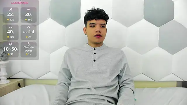 Axel Forte online show from November 17, 2025, 1:37 pm