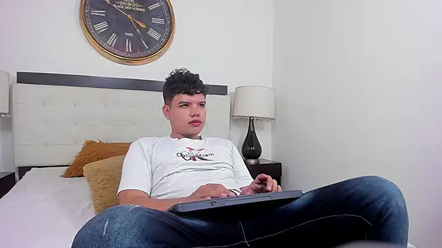 Snapshot of Axel_Forte chatting on May 26, 2026, 3:54 pm Axel Forte online show from May 26, 2026, 3:54 pm