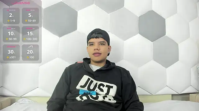 Axel Forte online show from October 10, 2025, 1:23 pm