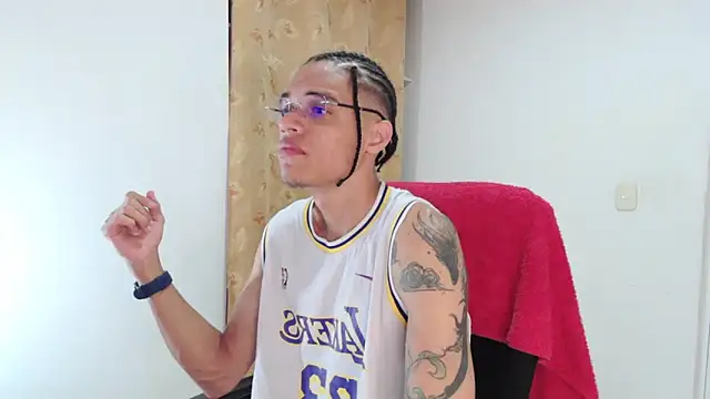 Smith Gael online show from March 26, 2026, 11:46 pm