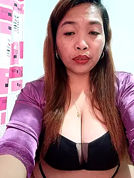 Sweet fatty18 online show from May 11, 2026, 4:04 pm