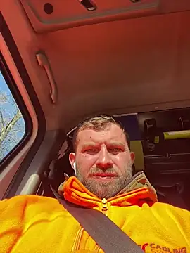 daniel21p online show from February 28, 2025, 3:37 pm