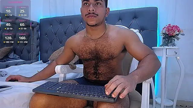 Snapshot of Javier_Hot27 chatting on November 13, 2025, 8:02 pm Javier Hot27 online show from November 13, 2025, 8:02 pm