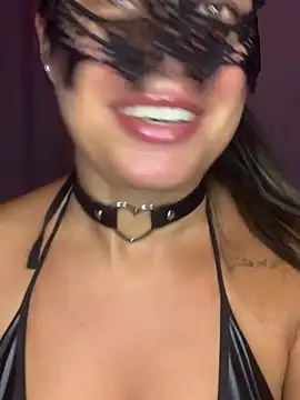 Snapshot of Belatantrica chatting on March 12, 2025, 1:36 am Belatantrica online show from March 12, 2025, 1:36 am