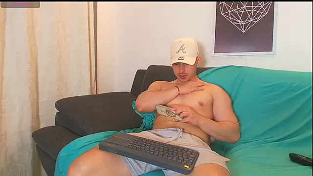 thomyafar online show from February 21, 2025, 6:18 am