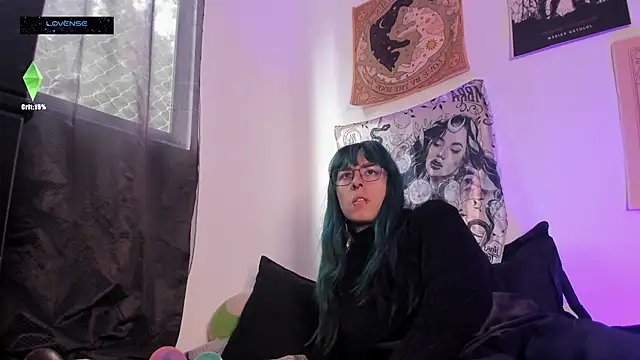 Hisato111 online show from November 28, 2025, 1:44 pm