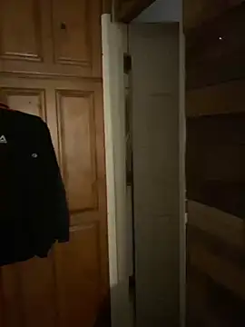 Polaroid White online show from November 18, 2025, 10:45 pm