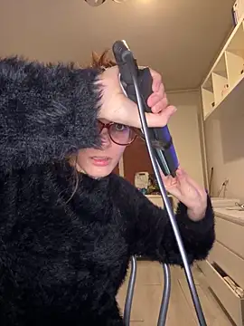 Mazzekyn online show from March 17, 2025, 6:21 pm