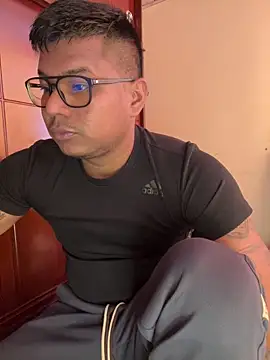 Saipuer31 online show from April 14, 2026, 7:30 pm