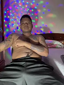 Snapshot of Saipuer31 chatting on February 9, 2026, 11:36 pm Saipuer31 online show from February 9, 2026, 11:36 pm