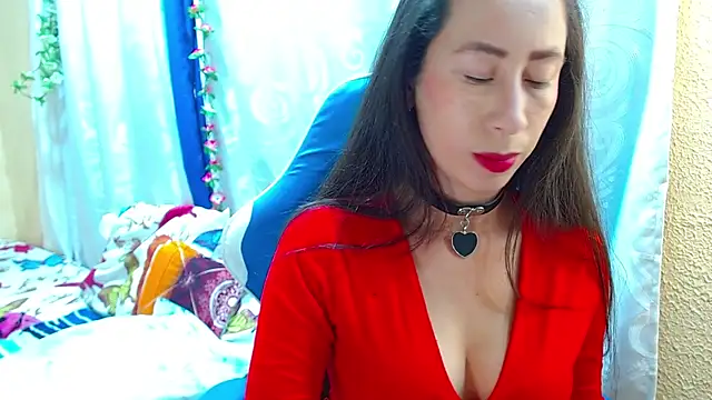 Gia leinn online show from September 10, 2025, 10:09 pm