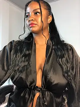 ValerieBlakee online show from July 5, 2026, 11:55 pm