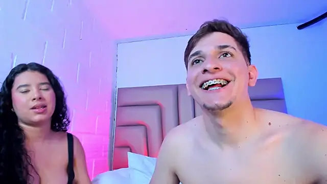 BonnieeAndClyde online show from September 24, 2025, 5:19 pm