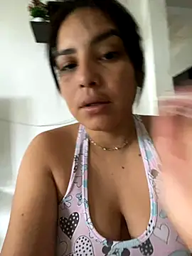 Sara chanel92 online show from November 9, 2025, 1:15 pm