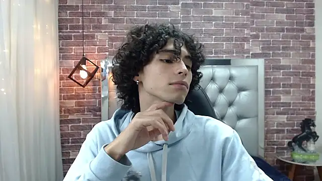 Snapshot of andres_ocasio chatting on March 1, 2025, 1:29 pm andres ocasio online show from March 1, 2025, 1:29 pm