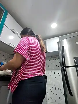 krolay16 online show from October 21, 2025, 1:38 am