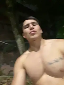 MaxxxSteil online show from February 22, 2025, 4:18 am