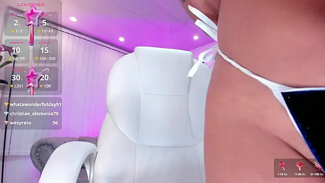 Snapshot of Ivyy_Moon_ chatting on February 27, 2025, 6:35 am Ivyy Moon online show from February 27, 2025, 6:35 am