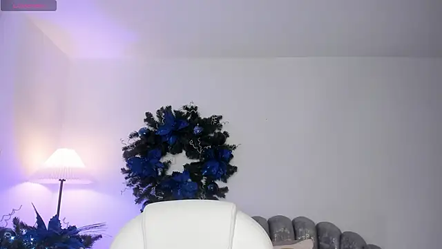 Ivyy Moon  online show from December 17, 2025, 4:06 am