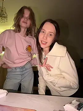 kisssssssss online show from February 28, 2026, 11:04 pm