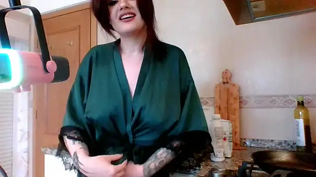 Snapshot of Della_Ideal chatting on February 27, 2025, 10:22 am Della Ideal online show from February 27, 2025, 10:22 am