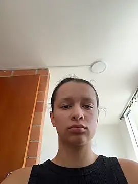 Snapshot of Soy_Sara7 chatting on November 21, 2025, 7:13 pm Soy Sara7 online show from November 21, 2025, 7:13 pm