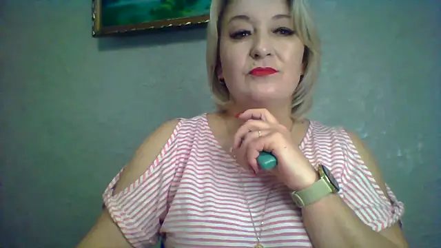 ArielXLoveresss online show from November 17, 2025, 6:50 am