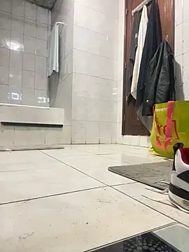 Snapshot of rogerdik76 chatting on February 26, 2026, 6:02 am rogerdik76 online show from February 26, 2026, 6:02 am