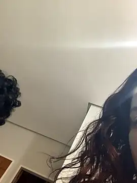 Snapshot of KiaraCut chatting on October 17, 2025, 10:11 pm KiaraCut online show from October 17, 2025, 10:11 pm